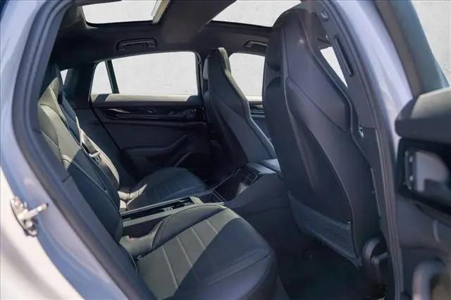 2025 Porsche Panamera 4