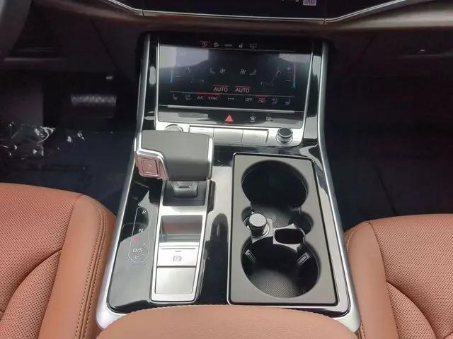 2026 Audi Q8 Premium Plus 55 TFSI quattro Tiptronic