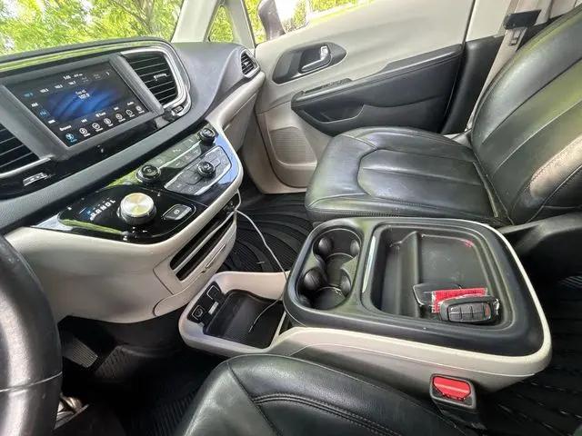2020 Chrysler Pacifica Touring L