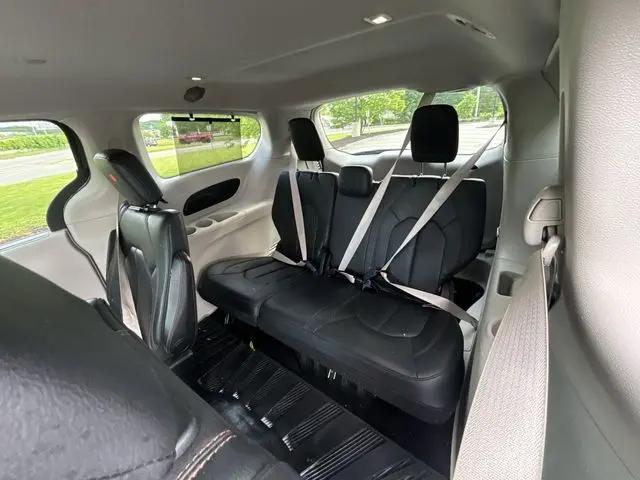 2020 Chrysler Pacifica Touring L