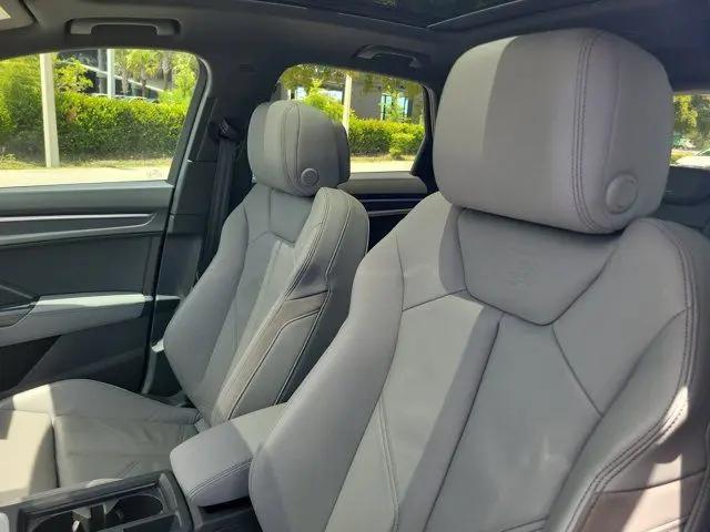 2020 Audi Q3 Prestige 45 TFSI S line quattro Tiptronic