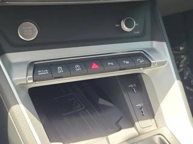 2020 Audi Q3 Prestige 45 TFSI S line quattro Tiptronic