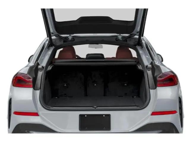 2027 BMW X6 M60i
