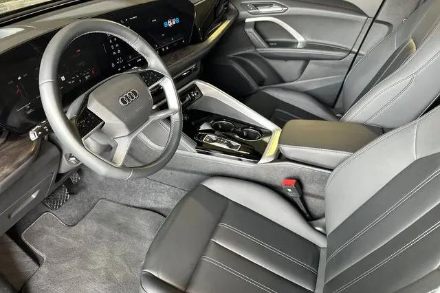 2025 Audi Q5 Premium Plus TFSI quattro S tronic
