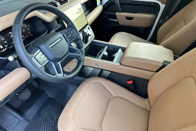 2026 Land Rover Defender P400 X-Dynamic SE