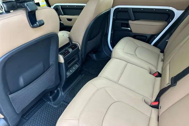 2026 Land Rover Defender P400 X-Dynamic SE