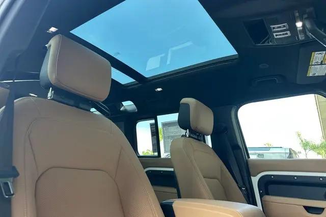 2026 Land Rover Defender P400 X-Dynamic SE