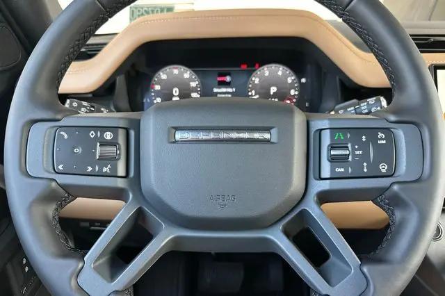 2026 Land Rover Defender P400 X-Dynamic SE