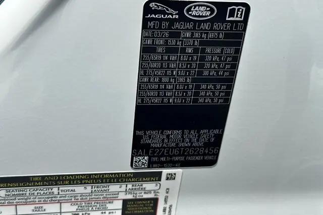 2026 Land Rover Defender P400 X-Dynamic SE