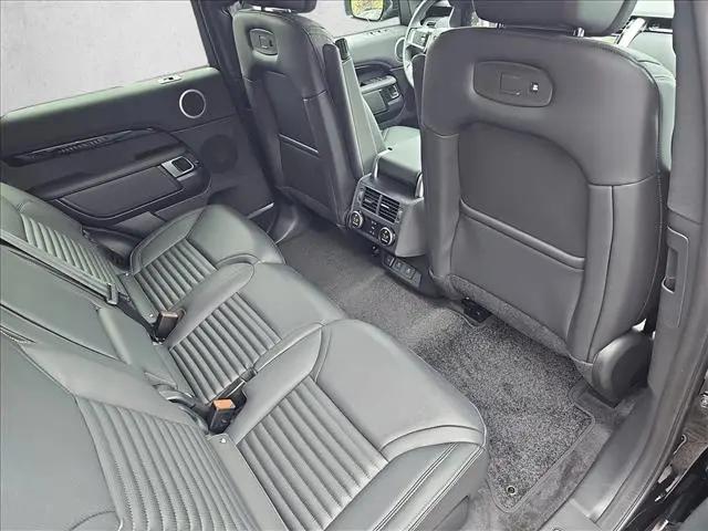 2025 Land Rover Discovery P300 S