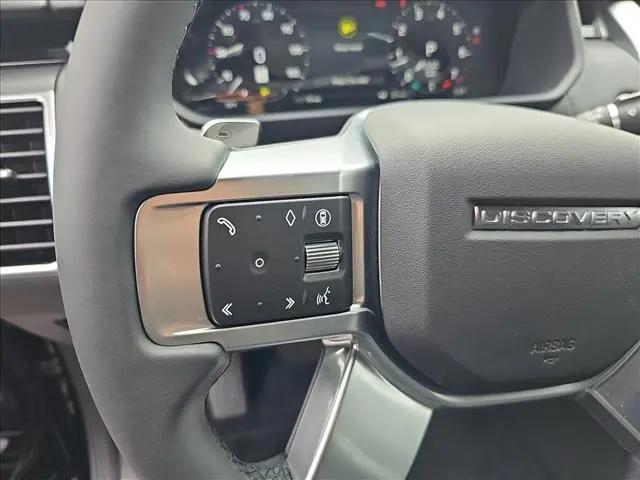 2025 Land Rover Discovery P300 S