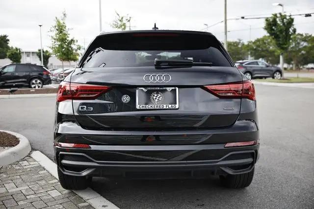 2025 Audi Q3 Premium 45 TFSI S line quattro Tiptronic