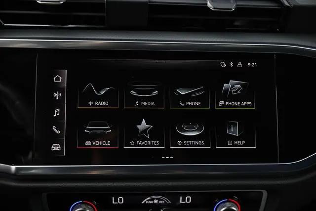 2025 Audi Q3 Premium 45 TFSI S line quattro Tiptronic