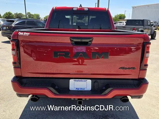 2026 Ram 1500 Express Crew Cab 4x4 57 Box