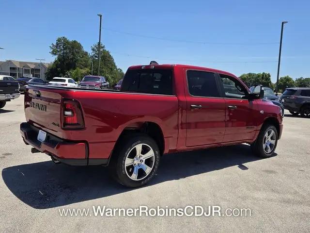 2026 Ram 1500 Express Crew Cab 4x4 57 Box