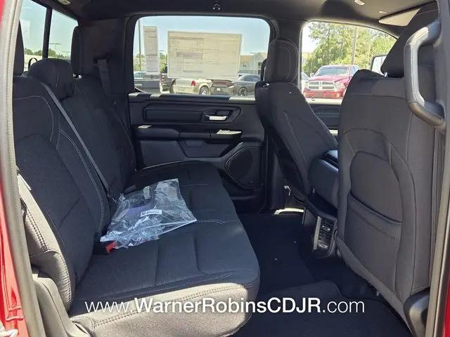 2026 Ram 1500 Express Crew Cab 4x4 57 Box