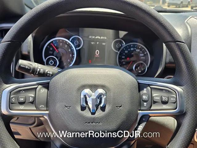 2026 Ram 1500 Express Crew Cab 4x4 57 Box