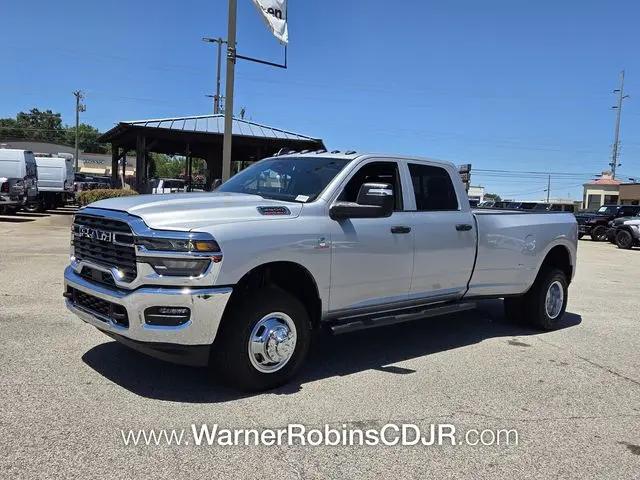 2026 Ram 3500 Tradesman Crew Cab 4x4 8 Box