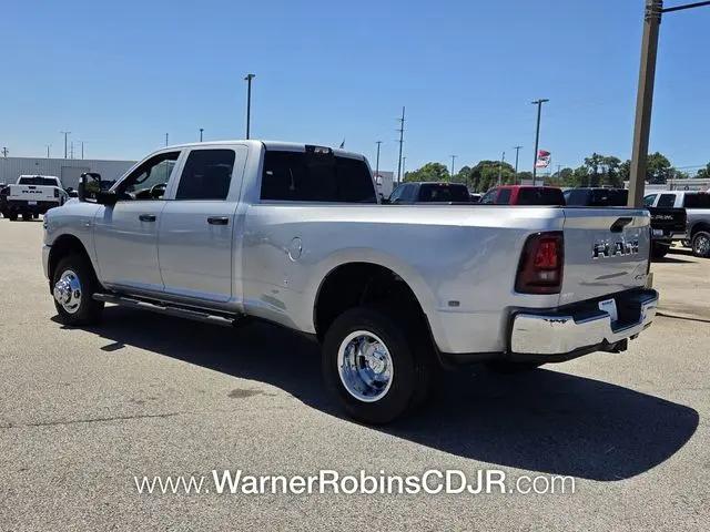 2026 Ram 3500 Tradesman Crew Cab 4x4 8 Box