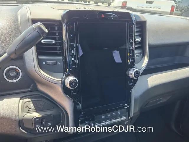 2026 Ram 3500 Tradesman Crew Cab 4x4 8 Box
