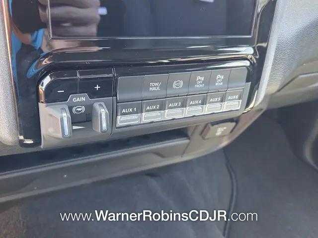 2026 Ram 3500 Tradesman Crew Cab 4x4 8 Box