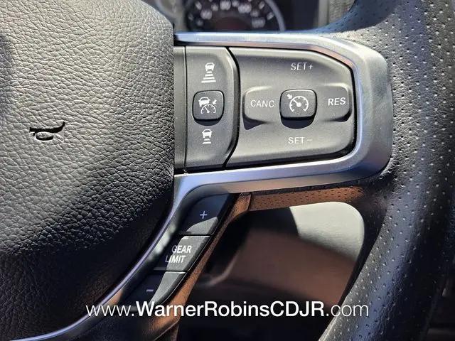 2026 Ram 3500 Tradesman Crew Cab 4x4 8 Box
