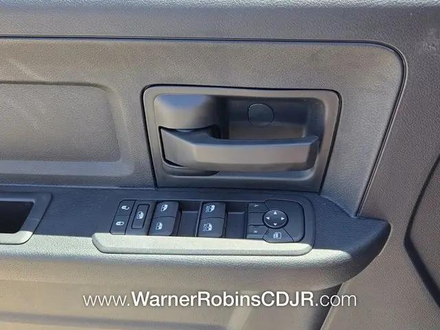 2026 Ram 3500 Tradesman Crew Cab 4x4 8 Box