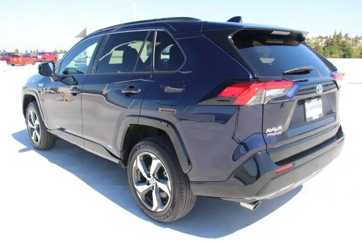 2024 Toyota RAV4 Prime SE