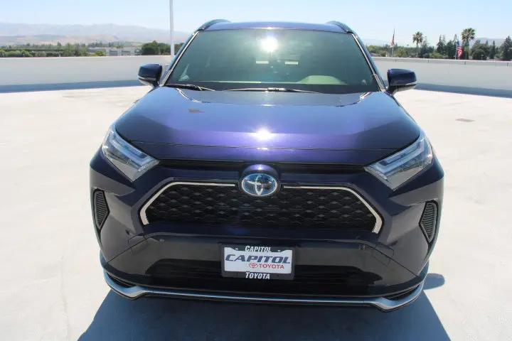 2024 Toyota RAV4 Prime SE