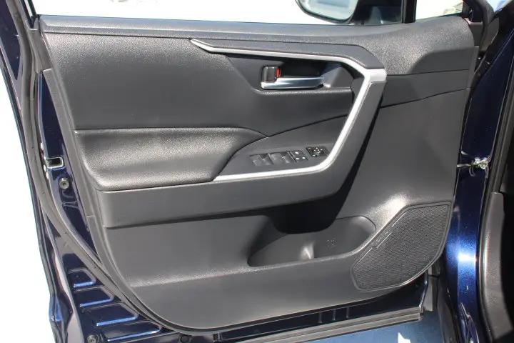 2024 Toyota RAV4 Prime SE