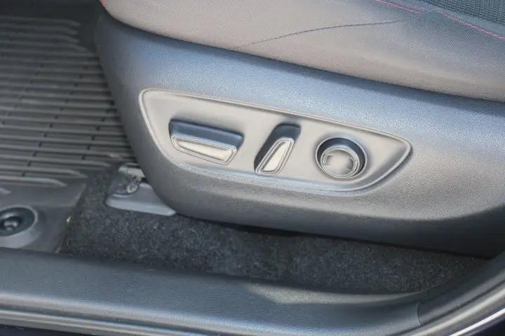 2024 Toyota RAV4 Prime SE