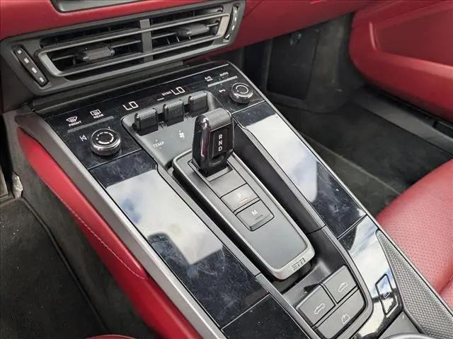 2021 Porsche 911 Carrera Cabriolet