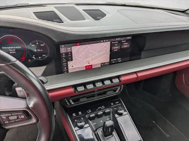 2021 Porsche 911 Carrera Cabriolet