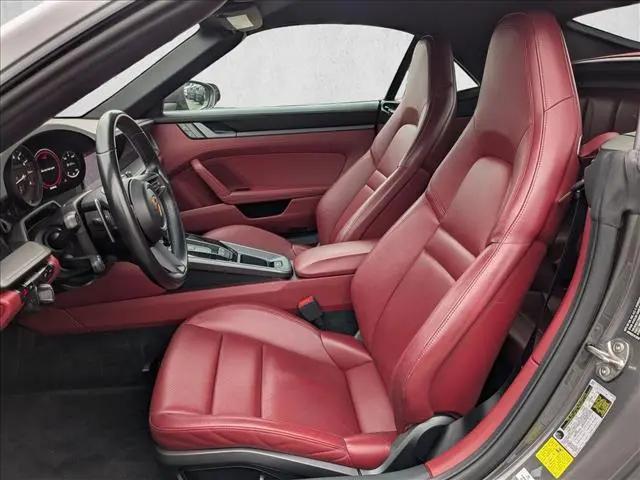 2021 Porsche 911 Carrera Cabriolet