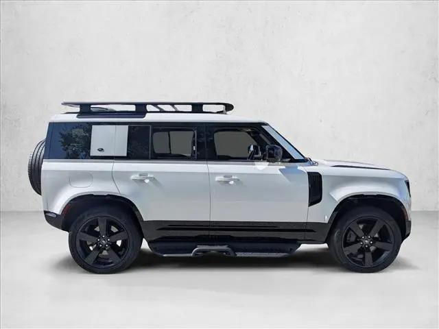 2022 Land Rover Defender 110 X-Dynamic SE