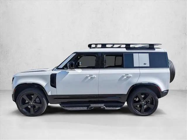 2022 Land Rover Defender 110 X-Dynamic SE