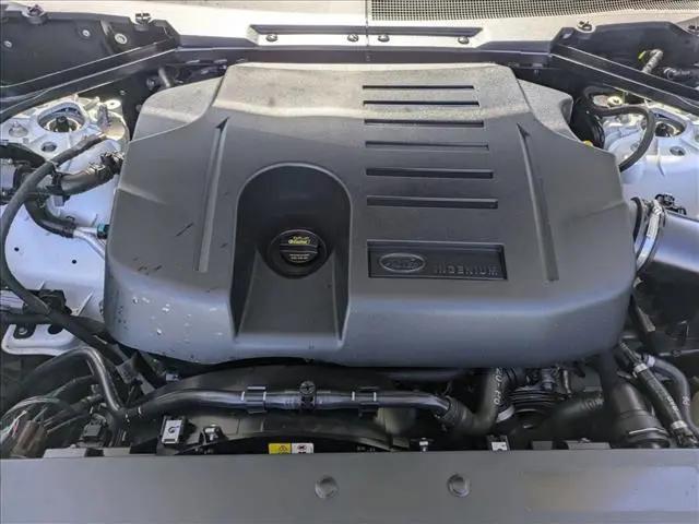 2022 Land Rover Defender 110 X-Dynamic SE