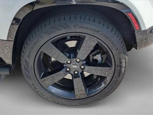 2022 Land Rover Defender 110 X-Dynamic SE