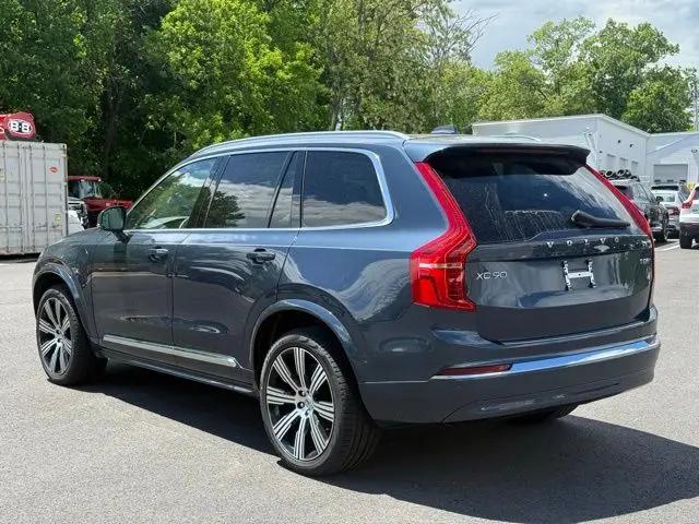 2025 Volvo XC90 Plug-In Hybrid Plus