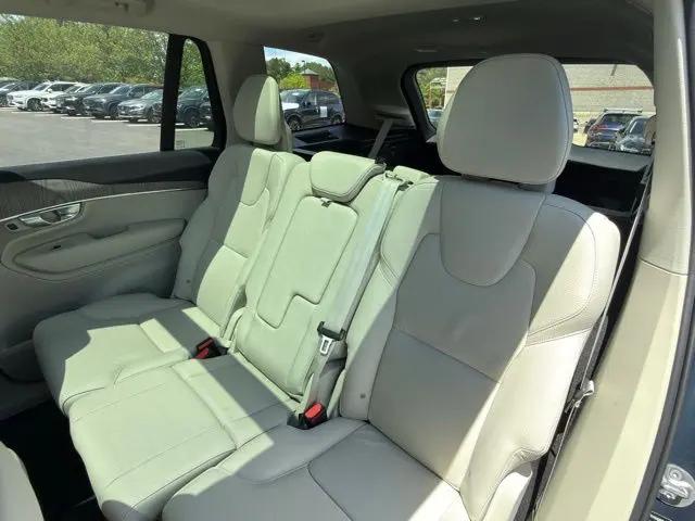 2025 Volvo XC90 Plug-In Hybrid Plus