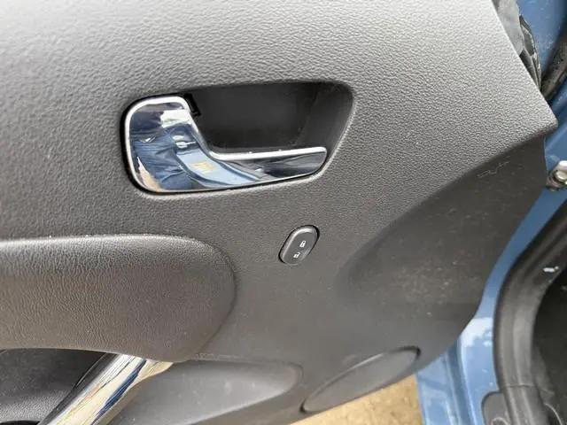 2007 Saturn Sky Base