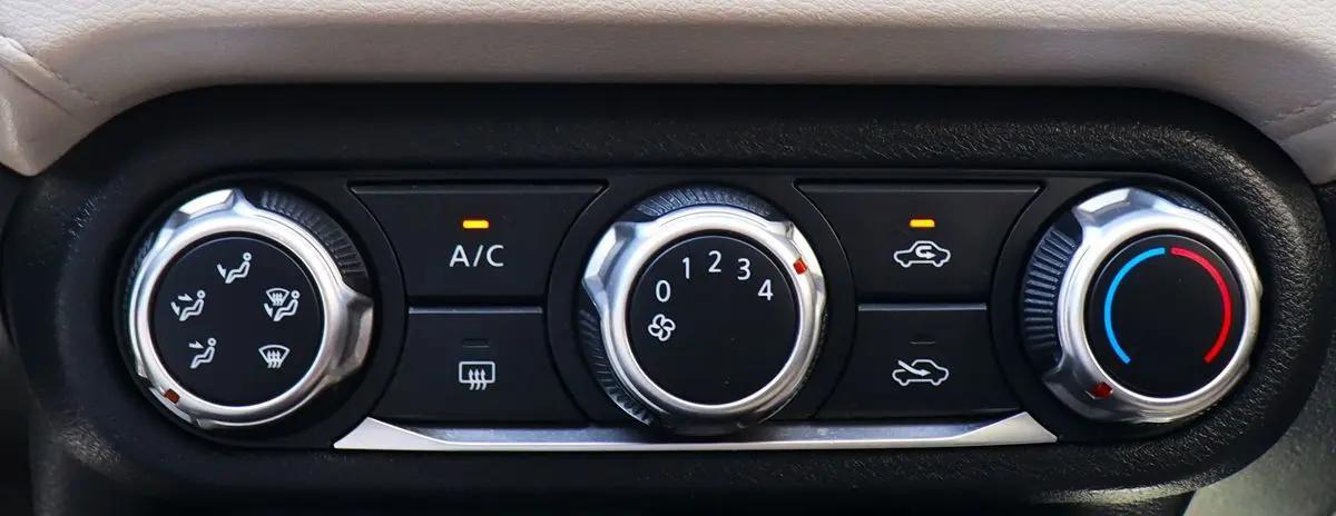 2021 Nissan Versa SV Xtronic CVT