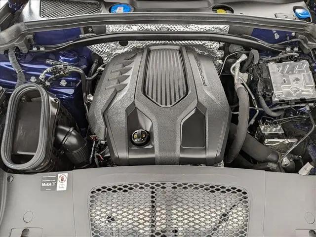 2025 Porsche Macan Macan