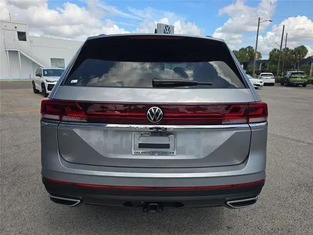 2026 Volkswagen Atlas SE with Technology