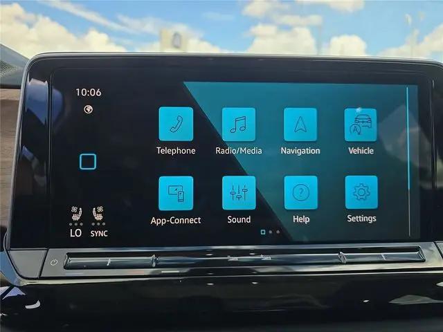2026 Volkswagen Atlas SE with Technology