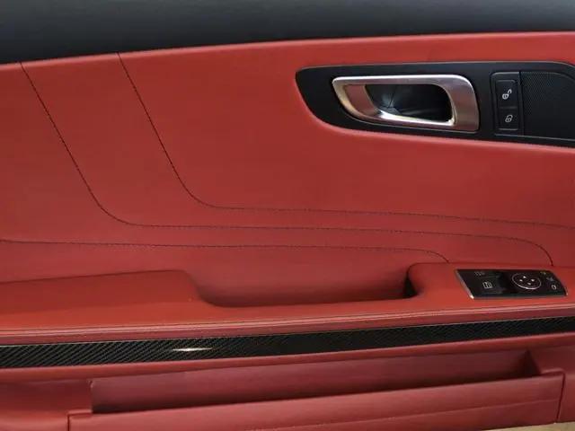 2012 Mercedes-Benz SLS AMG Standard