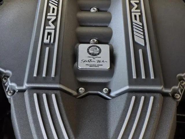 2012 Mercedes-Benz SLS AMG Standard