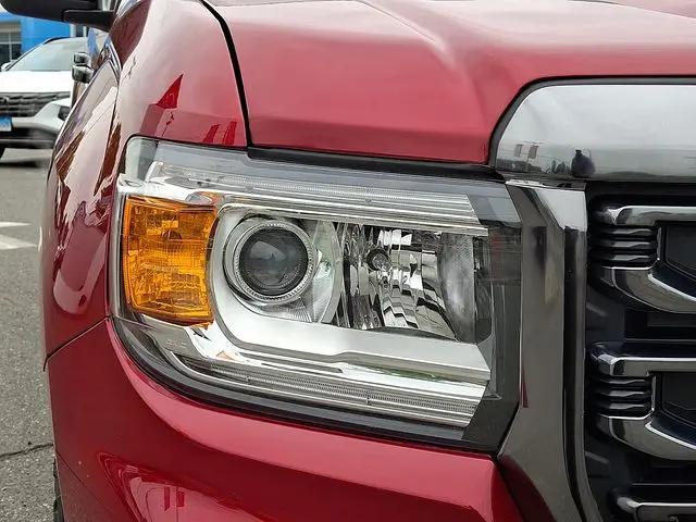 2021 GMC Canyon 4WD Crew Cab Short Box AT4 - Leather