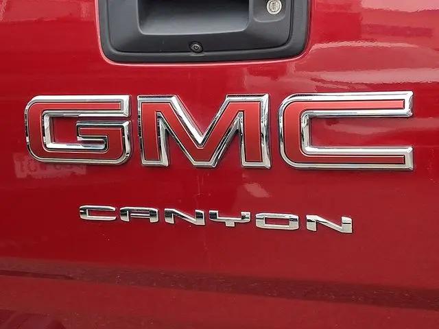 2021 GMC Canyon 4WD Crew Cab Short Box AT4 - Leather
