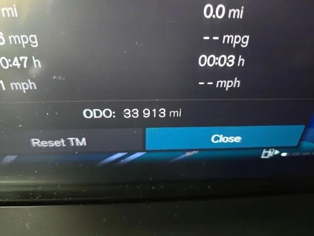 2023 Volvo XC60 B6 Ultimate Dark Theme
